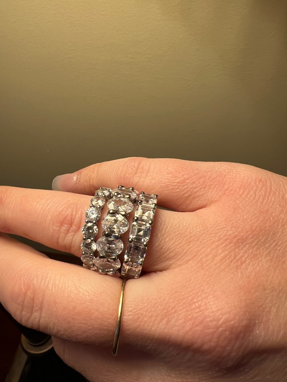 Italio Jewlery Ring Set - Picture 2 of 4